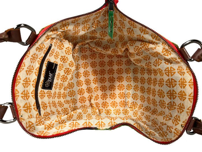 Venta Petite Leather Shoulder Bag in Handbags | ZAAFCollection.com