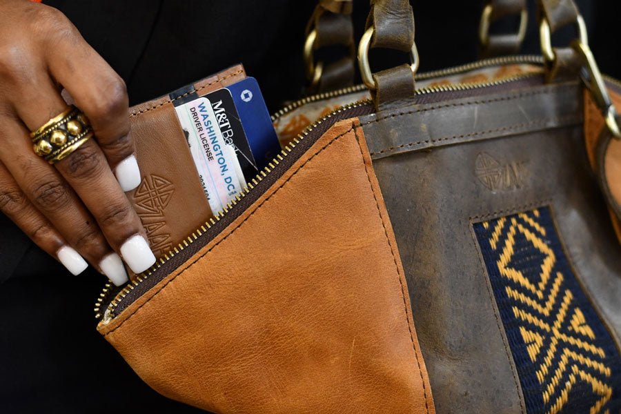 Credit Card Holder 2.0 in Wallets | ZAAFCollection.com